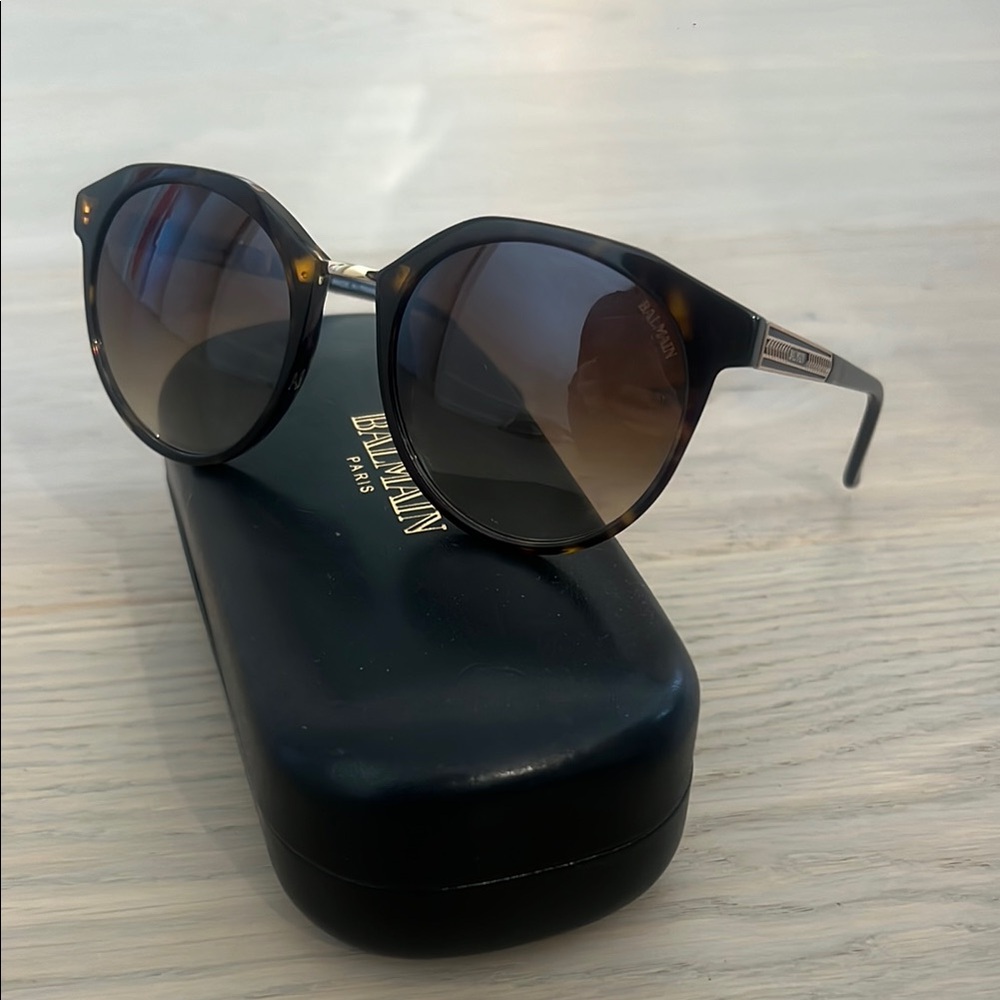 BALMAIN tortoise shell Sunglasses
